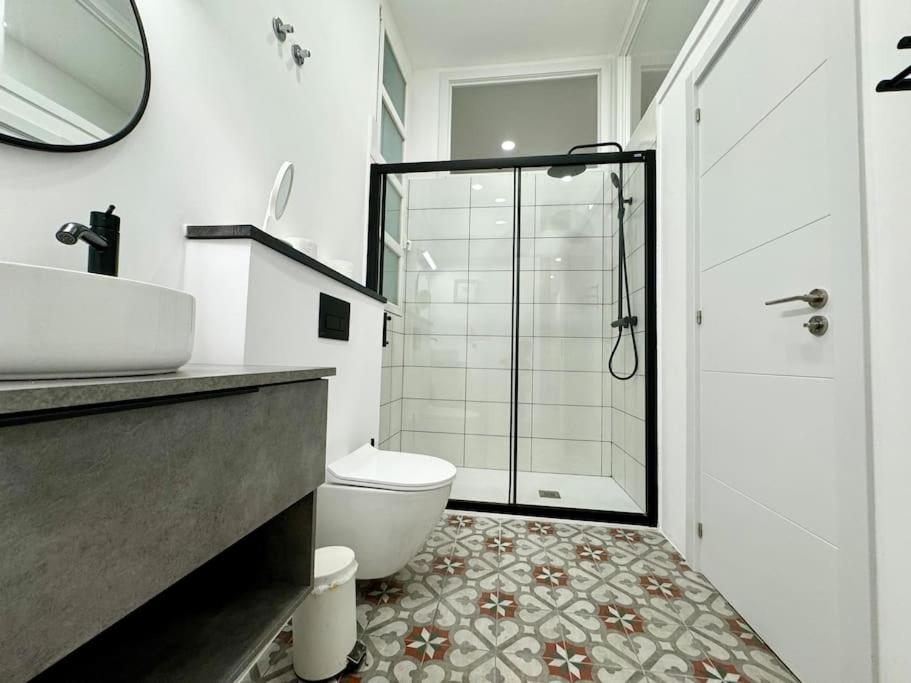 Cozy Beautiful Flat City Center Appartement Madrid Buitenkant foto