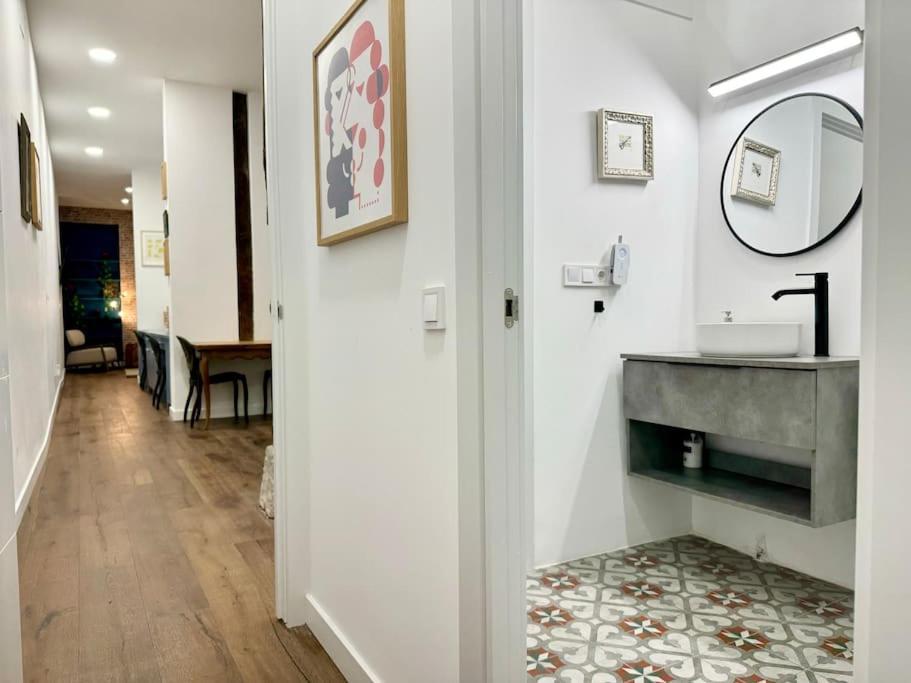 Cozy Beautiful Flat City Center Appartement Madrid Buitenkant foto